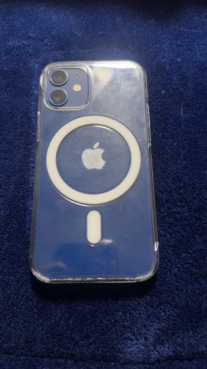 Blue iPhone in a clear MagSafe case
